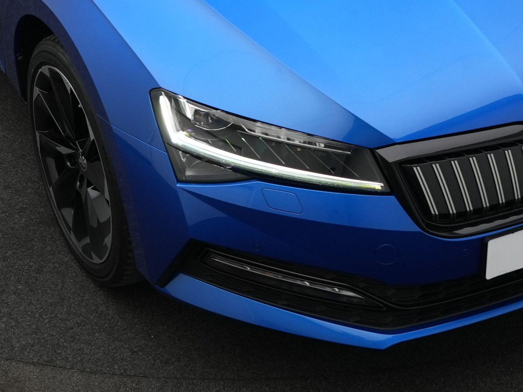 ŠKODA Superb (KVN59F) met abonnement