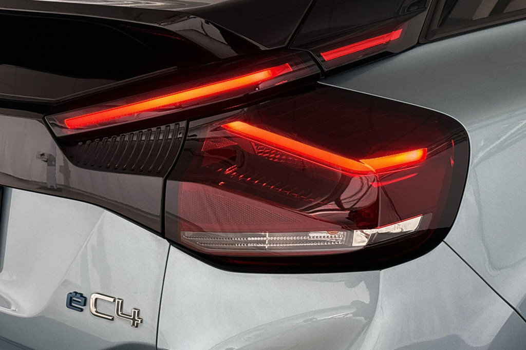 Citroën Ë-C4 (R735DJ) met abonnement