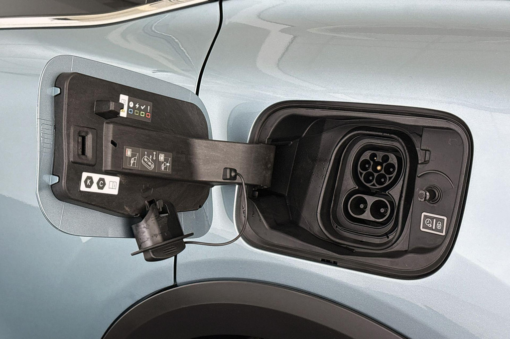 Citroën Ë-C4 (R735DJ) met abonnement