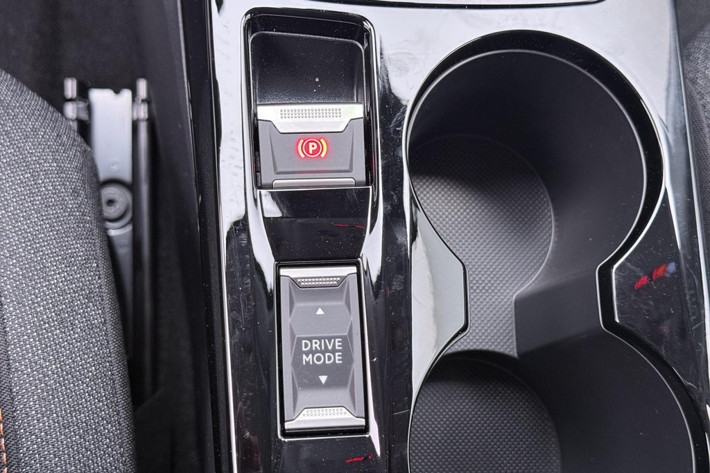 Peugeot e-208 (KRD34N) met abonnement
