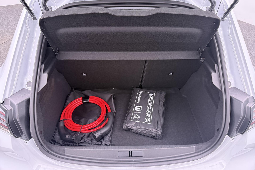 Peugeot e-208 (KRD34N) met abonnement