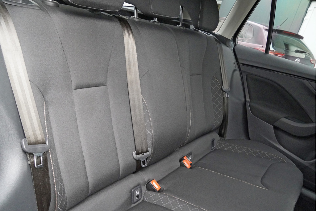 ŠKODA Kamiq (N867SN) met abonnement