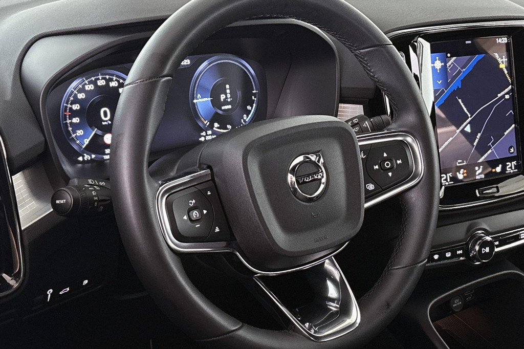 Volvo XC40 (KJS41Z) met abonnement