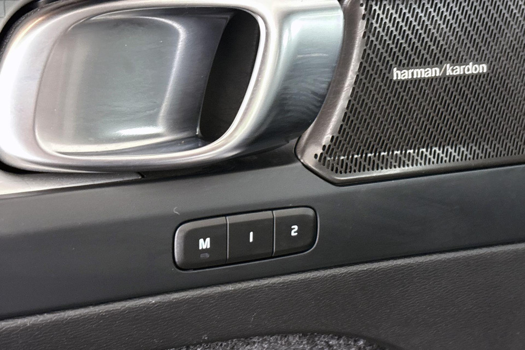 Volvo XC40 (KJS41Z) met abonnement