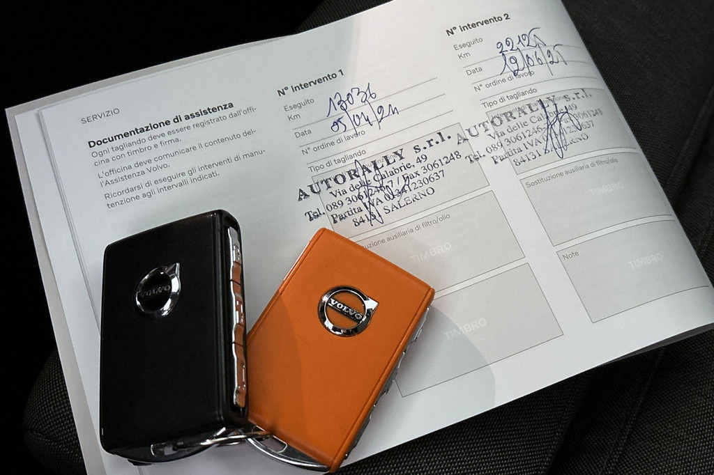 Volvo XC40 (KJS41Z) met abonnement