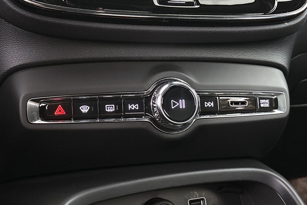 Volvo XC40 (KJS41Z) met abonnement