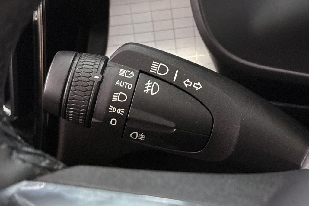 Volvo XC40 (KJS41Z) met abonnement