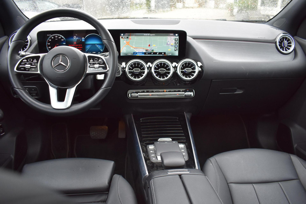 Mercedes-Benz EQA (T146BF) met abonnement