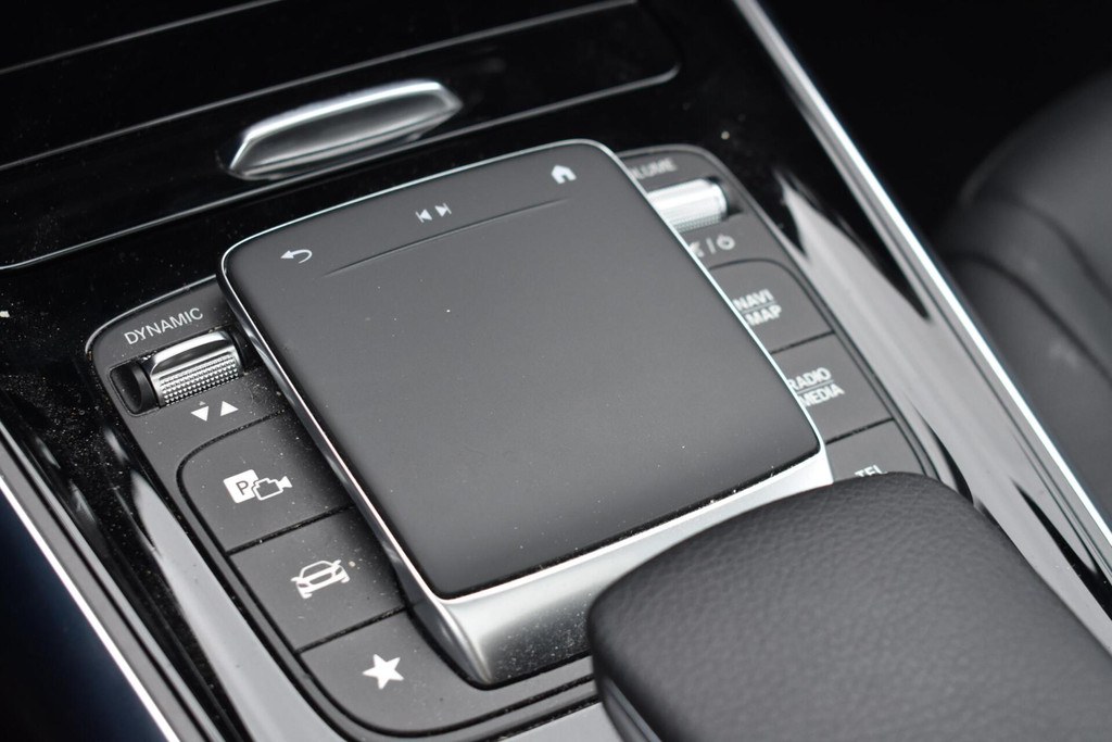 Mercedes-Benz EQA (T146BF) met abonnement