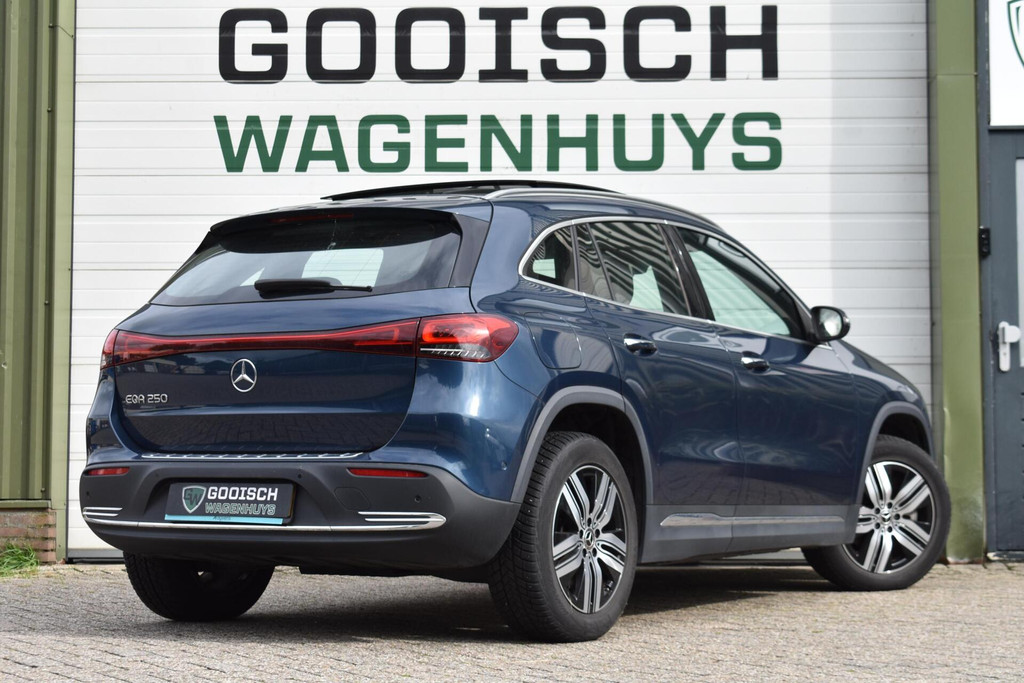 Mercedes-Benz EQA (T146BF) met abonnement