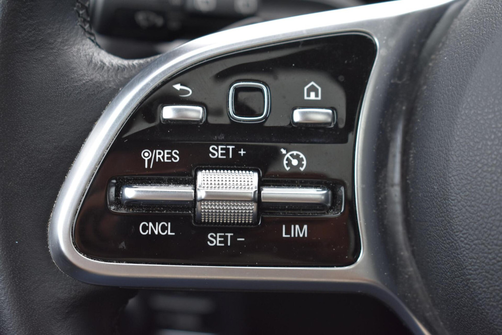Mercedes-Benz EQA (T146BF) met abonnement
