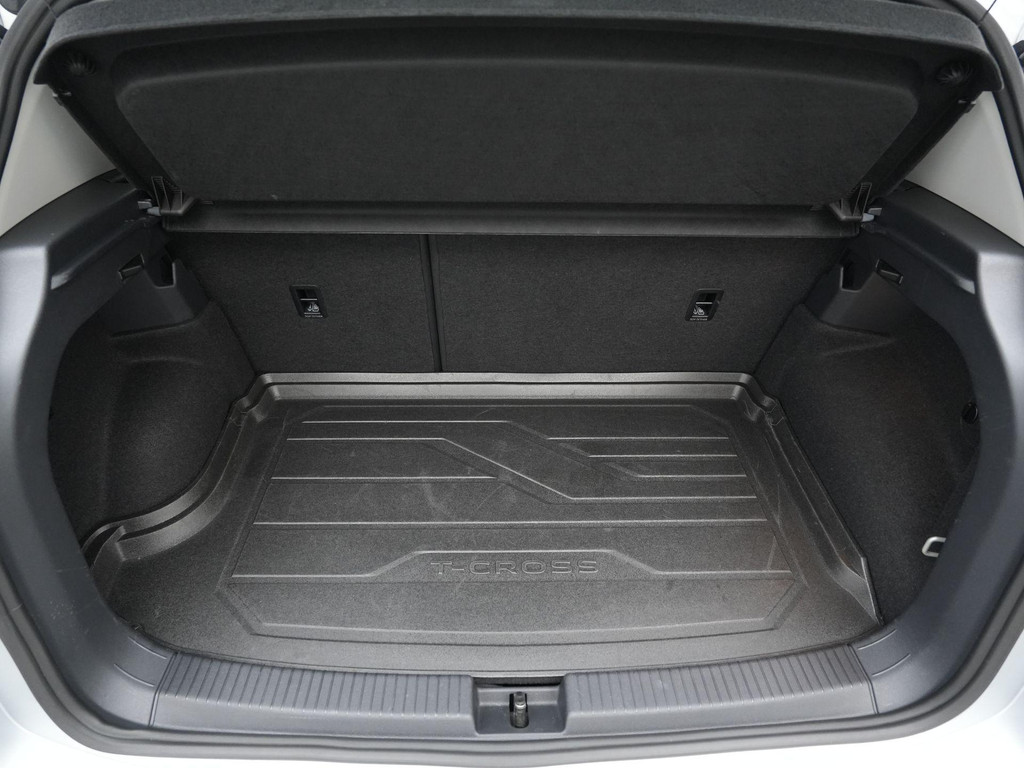 Volkswagen T-Cross (KNP65D) met abonnement