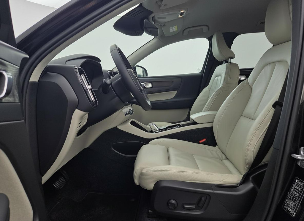 Volvo XC40 (R969ND) met abonnement
