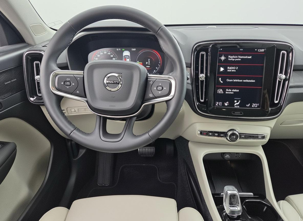 Volvo XC40 (R969ND) met abonnement