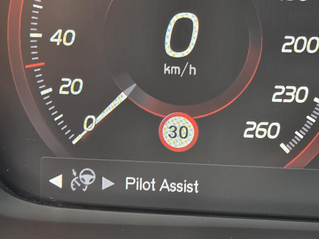 Volvo XC40 (R969ND) met abonnement