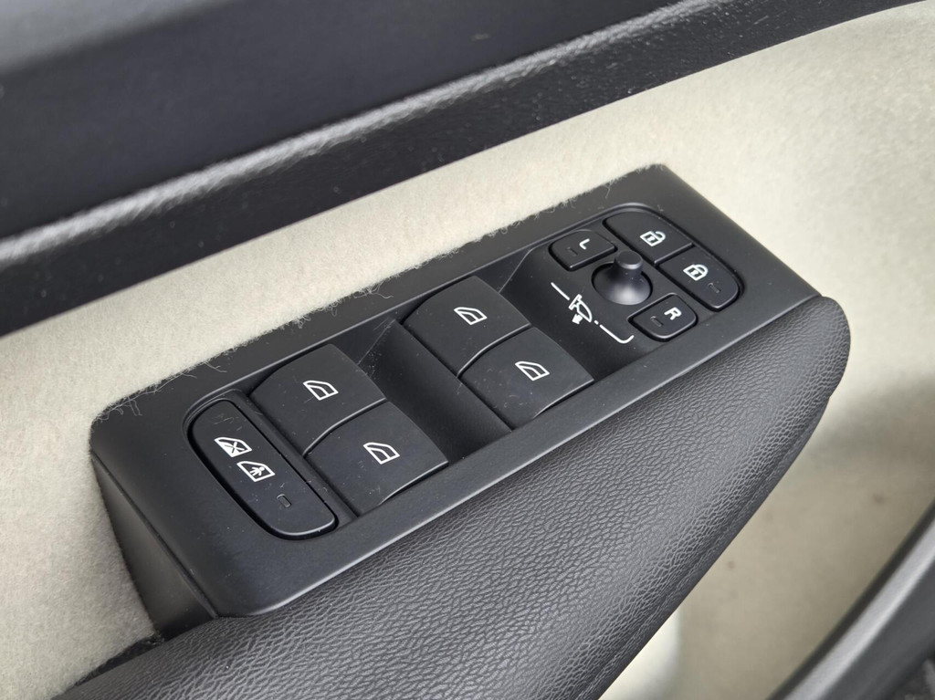 Volvo XC40 (R969ND) met abonnement