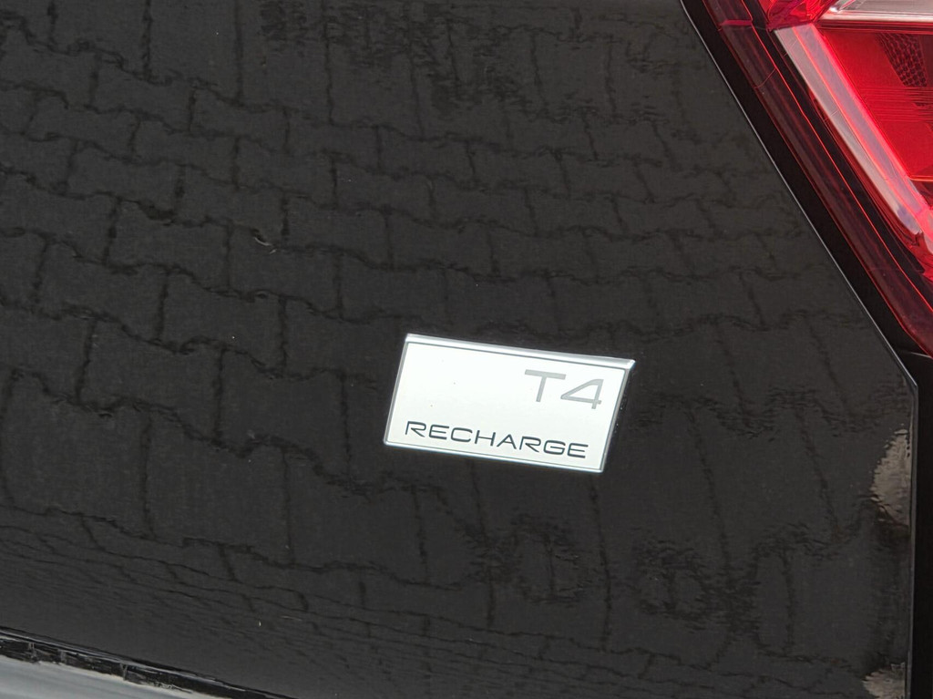 Volvo XC40 (R969ND) met abonnement