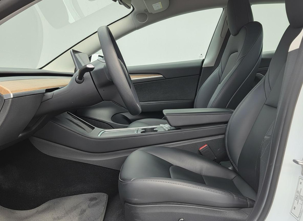 Tesla Model 3 (S434NZ) met abonnement