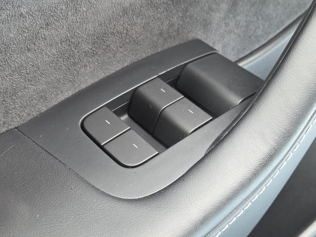 Tesla Model 3 (S434NZ) met abonnement