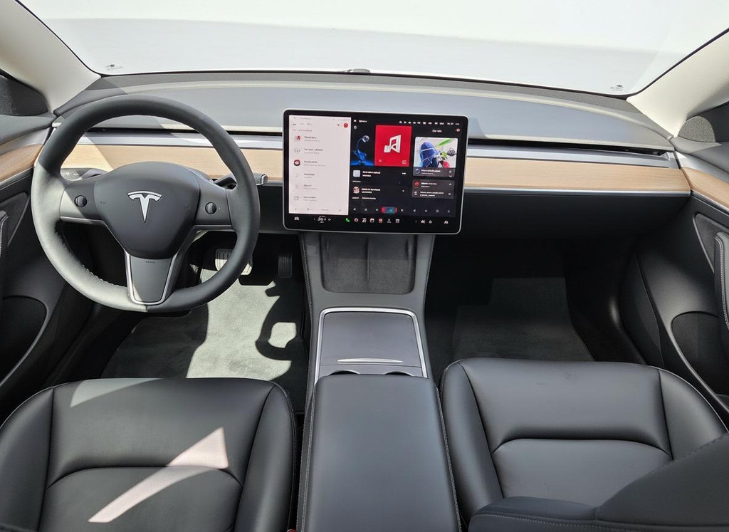 Tesla Model 3 (S434NZ) met abonnement