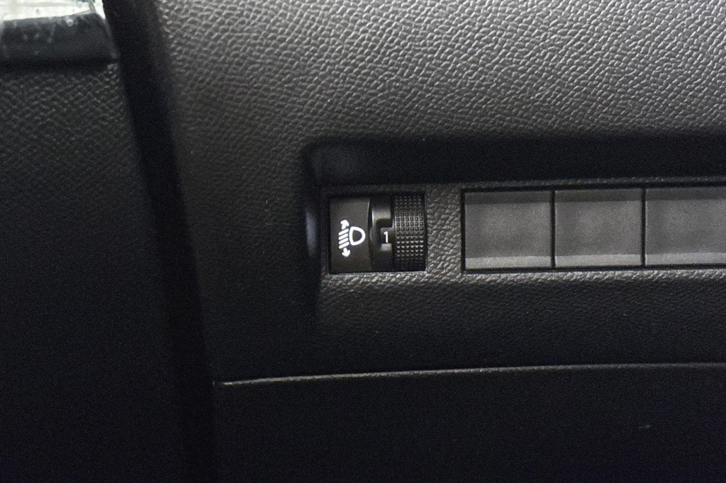 Peugeot 208 (HRV78P) met abonnement
