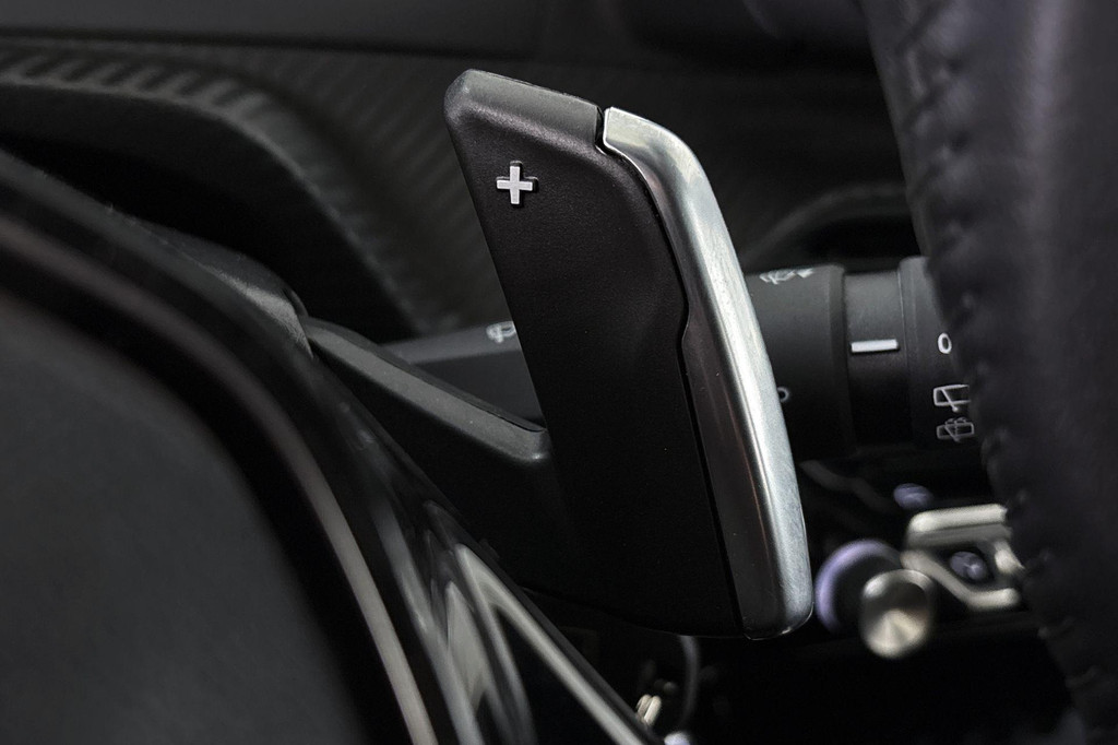 Peugeot 208 (HRV78P) met abonnement