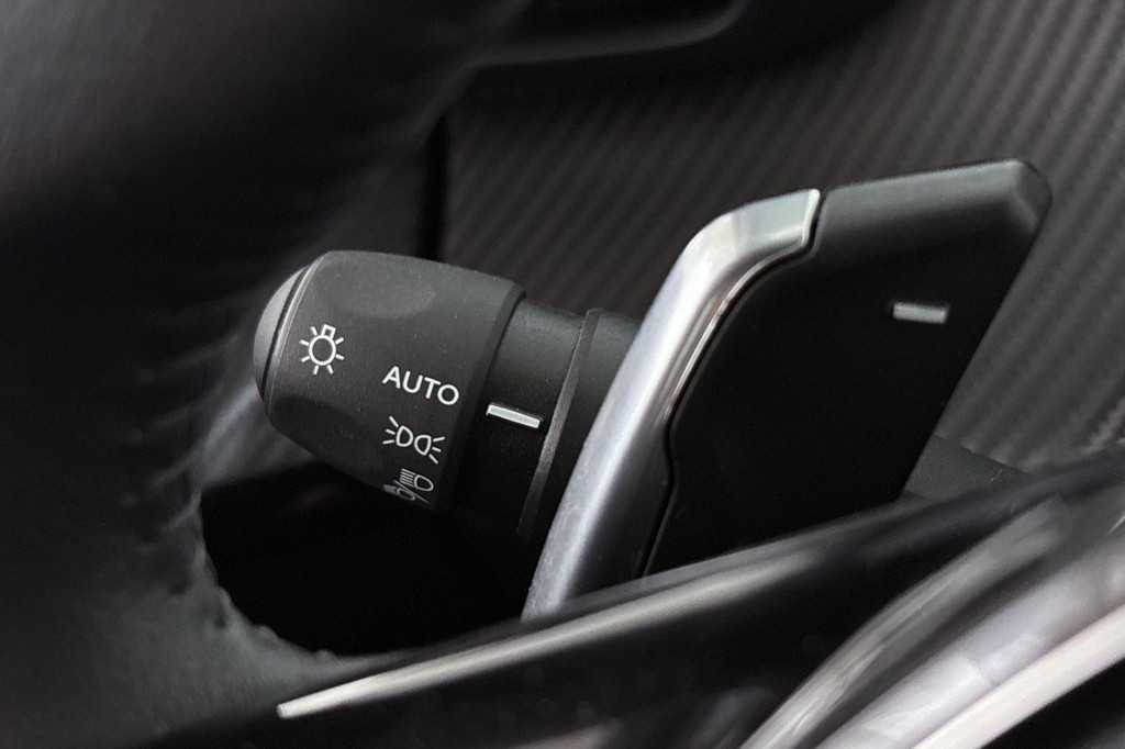 Peugeot 208 (HRV78P) met abonnement