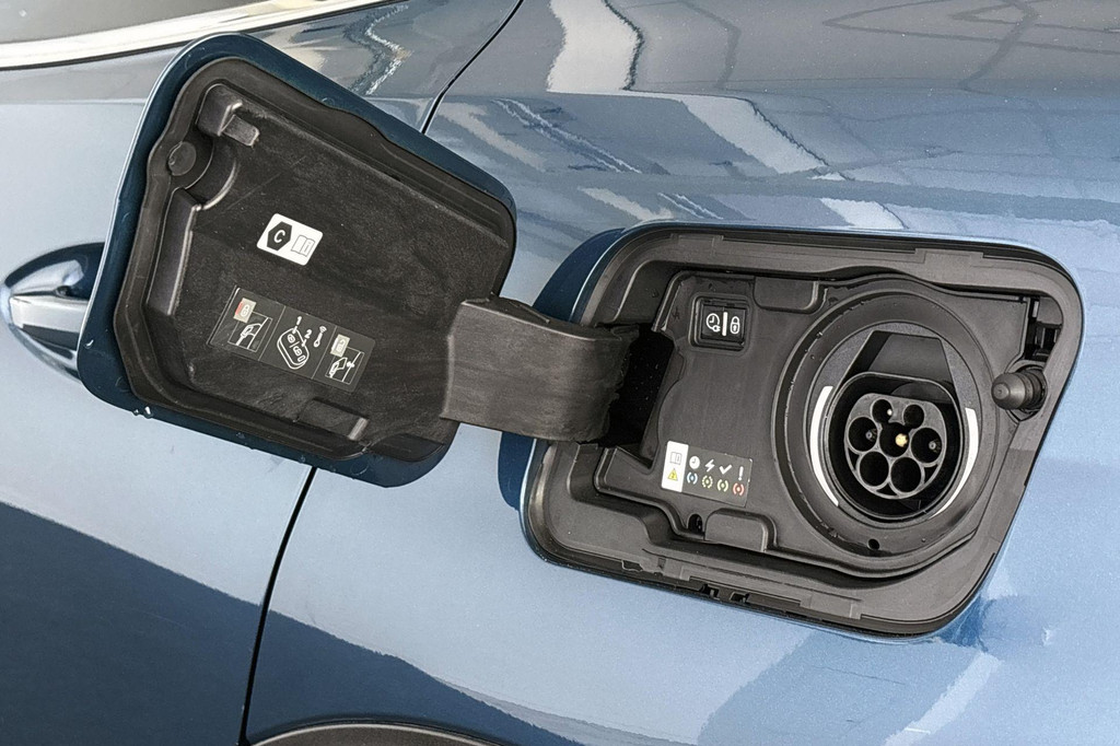 Peugeot 3008 (L612JH) met abonnement