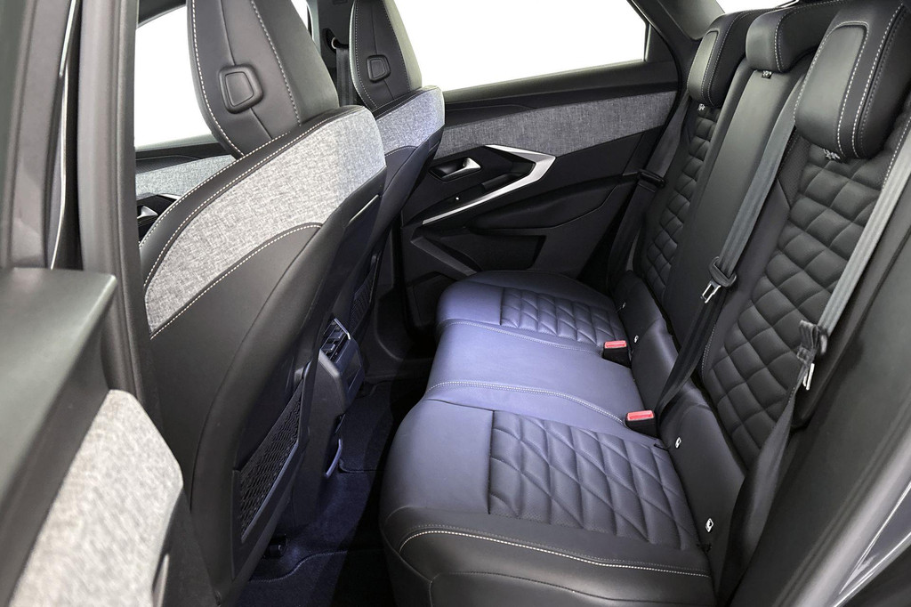 Peugeot 3008 (GHG65V) met abonnement