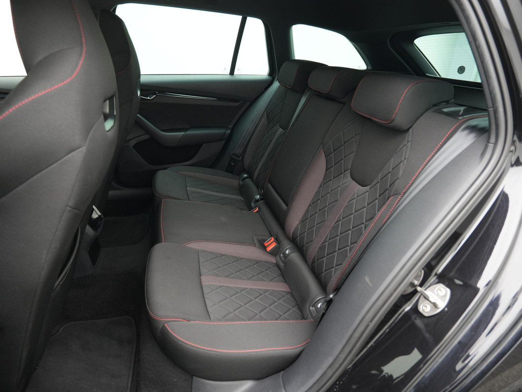ŠKODA Octavia (KTH27N) met abonnement