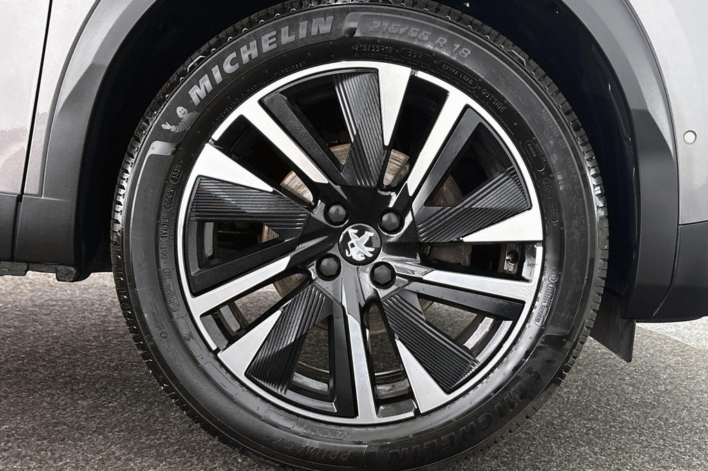 Peugeot 2008 (L562VG) met abonnement