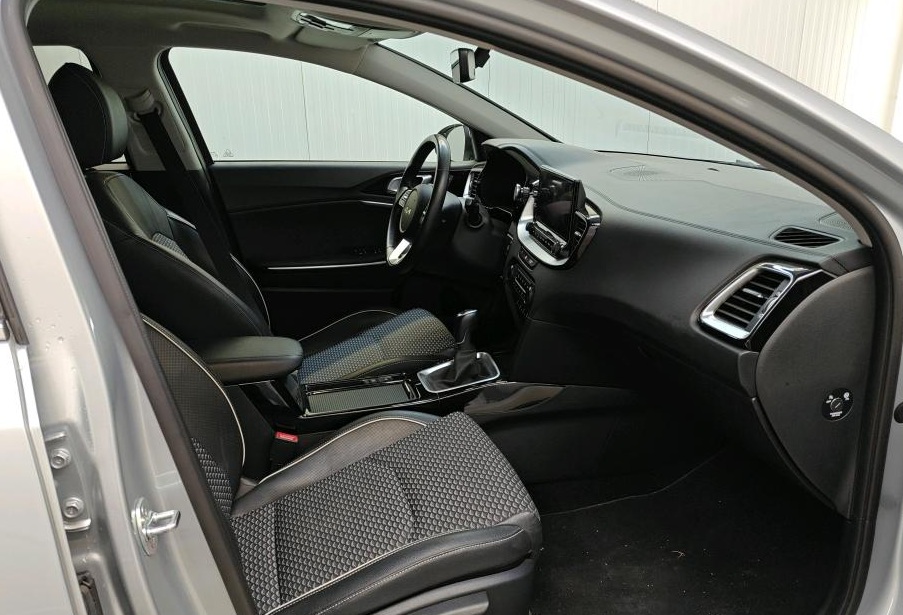 Kia Ceed Sportswagon (X409PV) met abonnement