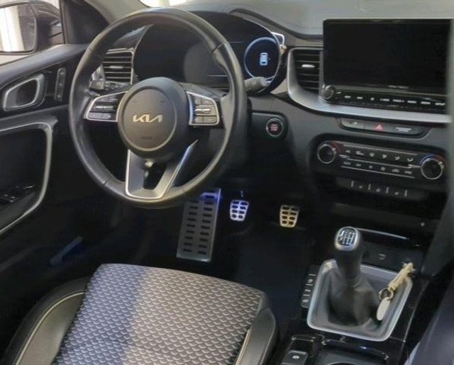 Kia Ceed Sportswagon (X422PV) met abonnement