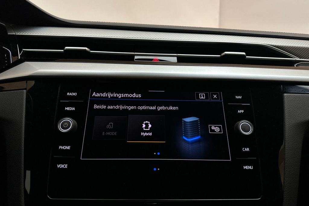 Volkswagen Arteon Shooting Brake (JZH91D) met abonnement