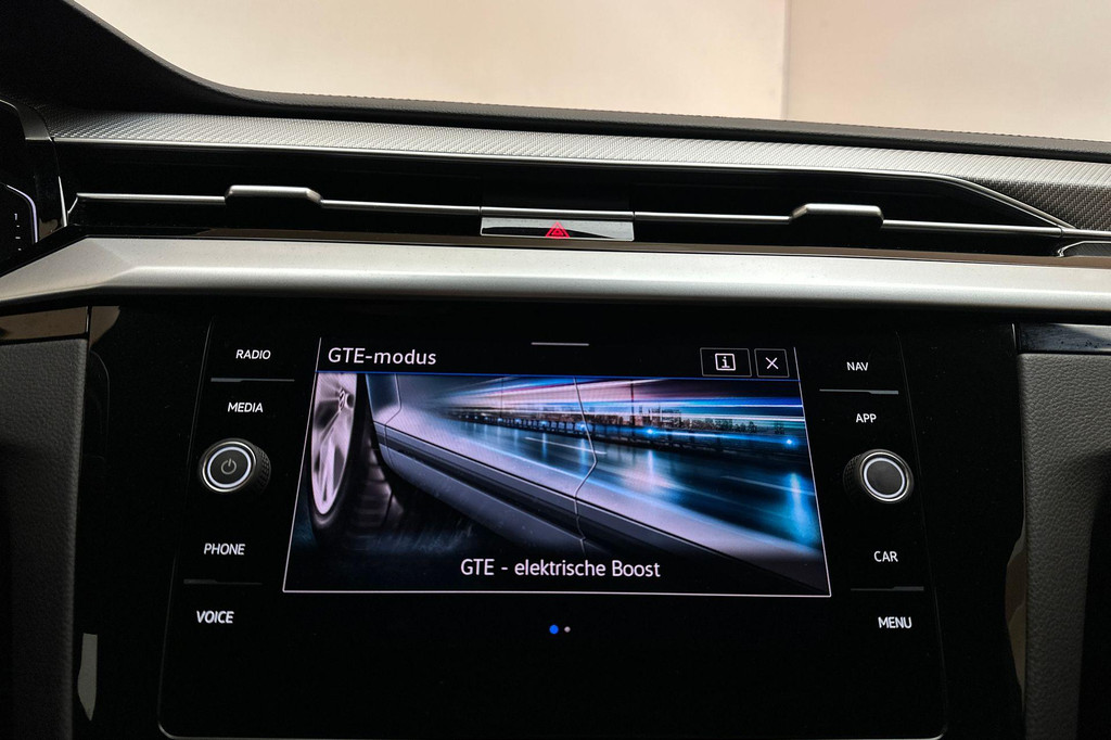 Volkswagen Arteon Shooting Brake (JZH91D) met abonnement