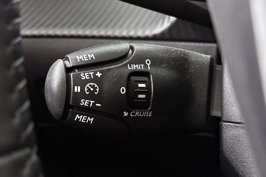 Peugeot 208 (GPL64B) met abonnement