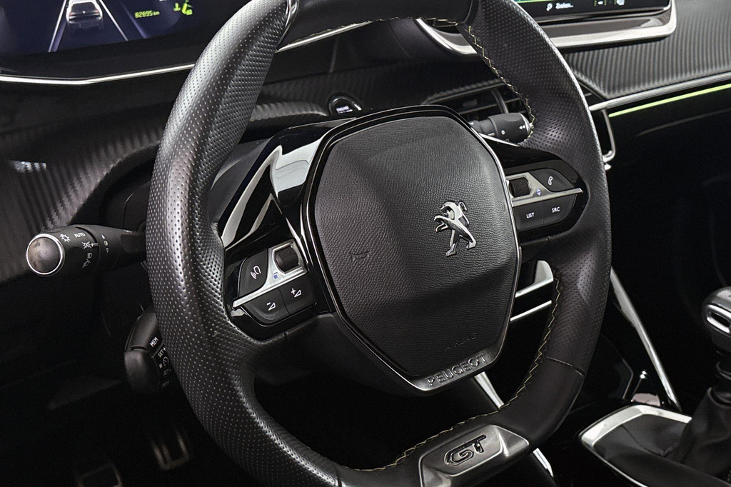 Peugeot 208 (P990NR) met abonnement