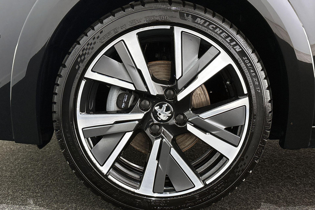 Peugeot 208 (P990NR) met abonnement