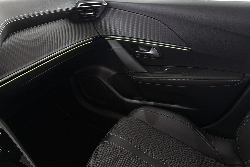 Peugeot 208 (P990NR) met abonnement
