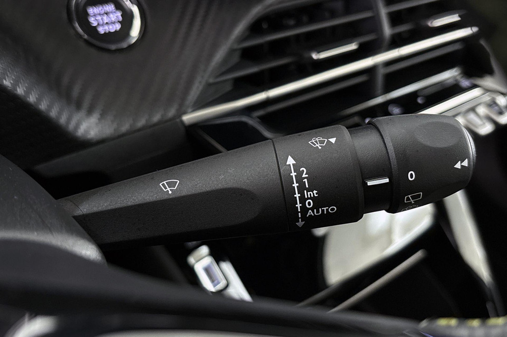 Peugeot 2008 (JVZ02R) met abonnement
