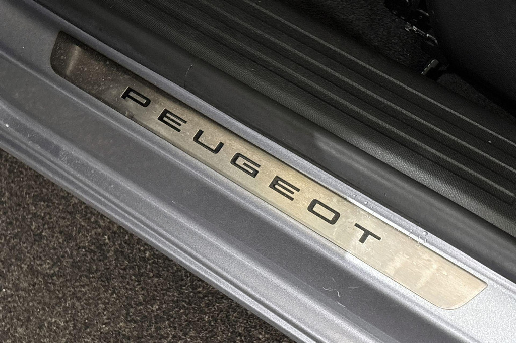 Peugeot 2008 (X543XD) met abonnement