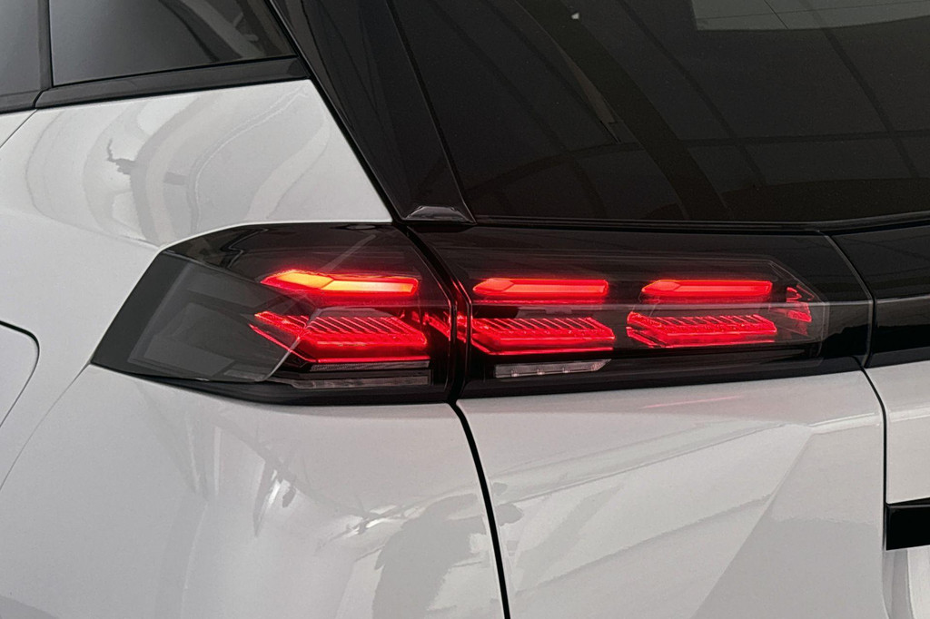 Peugeot 2008 (JVJ58B) met abonnement