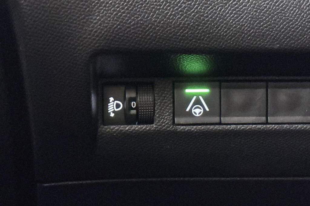 Peugeot 2008 (JVJ58B) met abonnement