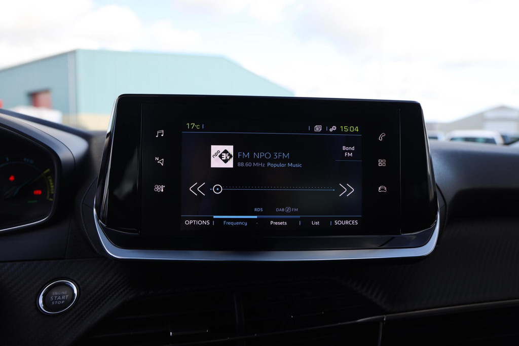 Peugeot e-2008 (K423TZ) met abonnement
