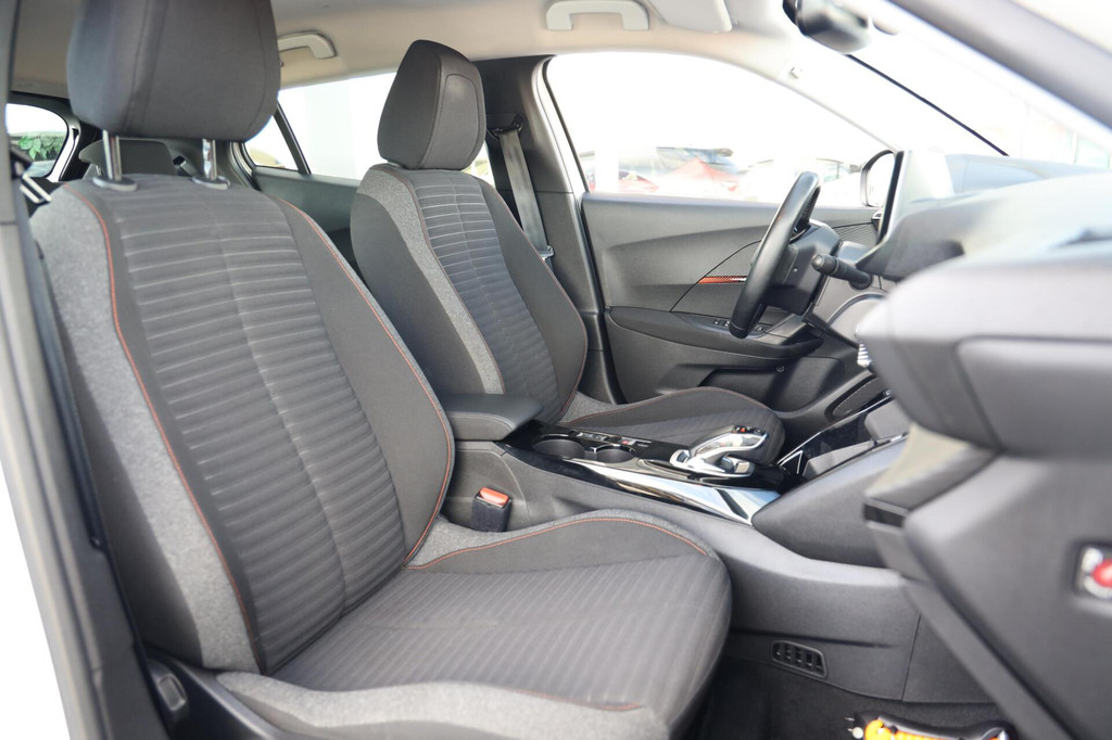 Peugeot e-2008 (K423TZ) met abonnement