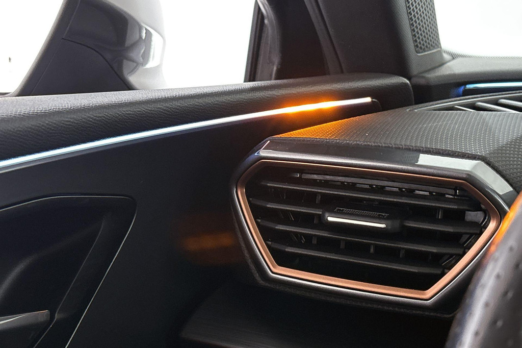 CUPRA Leon Sportstourer (KTT76J) met abonnement