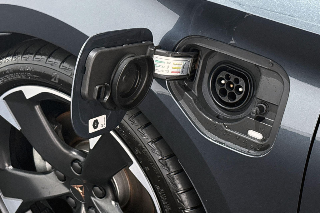 CUPRA Leon Sportstourer (KTT76J) met abonnement