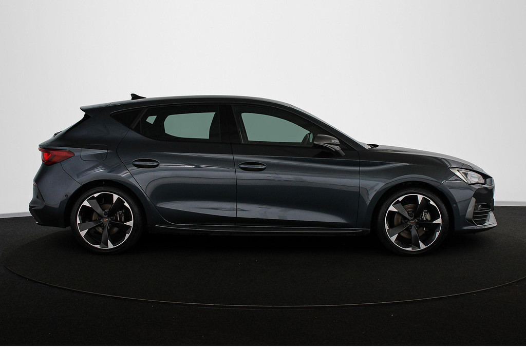 CUPRA Leon Sportstourer (KTT76J) met abonnement