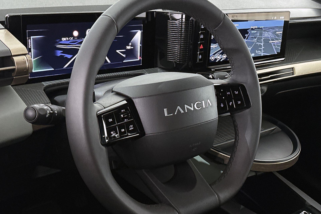 Lancia Ypsilon (HXF15L) met abonnement