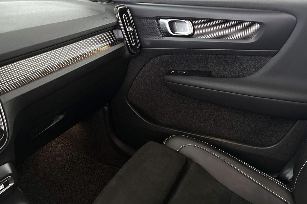 Volvo XC40 (KPJ13R) met abonnement